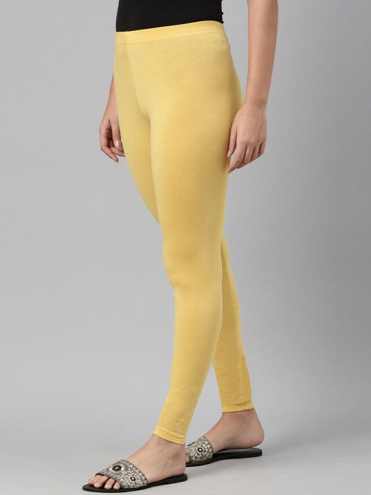 Women Black Solid Ankle Length Leggings