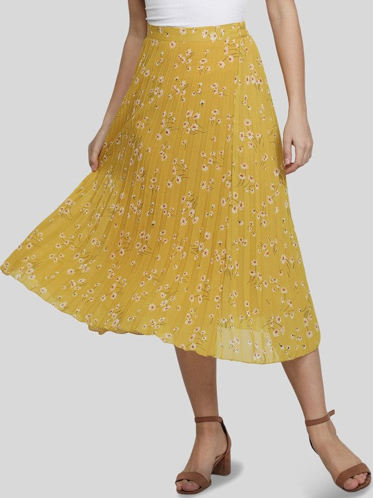Women Red & White Floral Printed A-Line Knee-Length Skirts