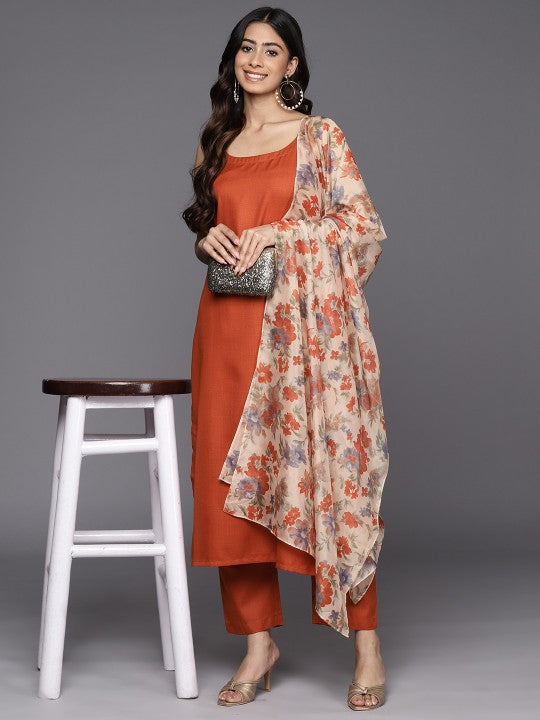 Regular Kurta With Trousers & Dupatta