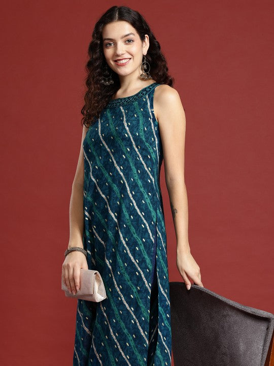 leheriya-printed-halter-neck-thread-work-kurta