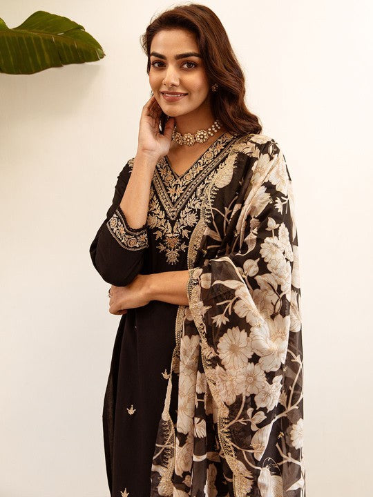 ethnic-motifs-embroidered-regular-thread-work-kurta-with-salwar-&-dupatta