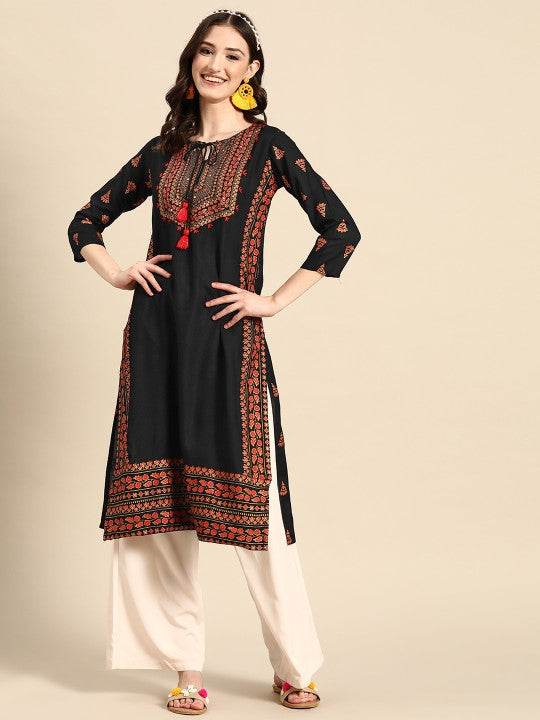floral-yoke-printed-mirror-work-kurta