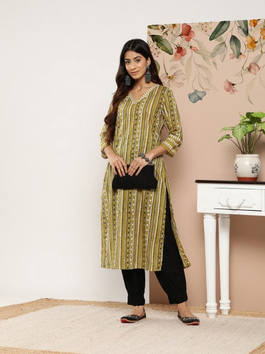 Women Blue & White Printed Kurta