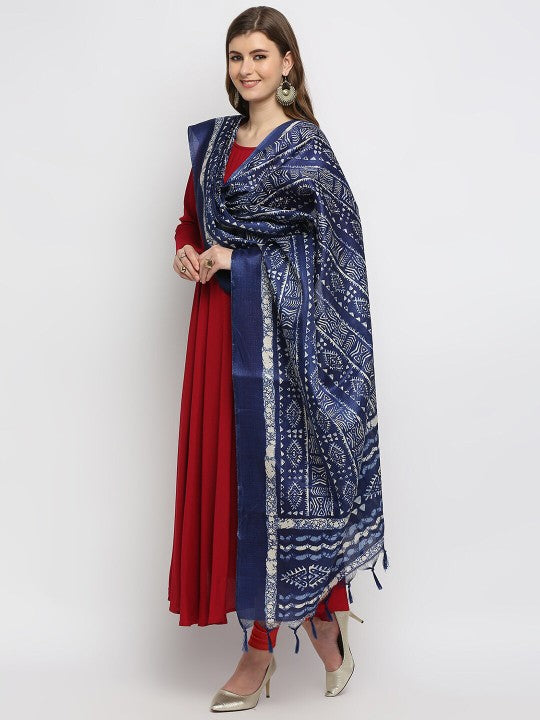 Maroon & White Batik Printed Dupatta