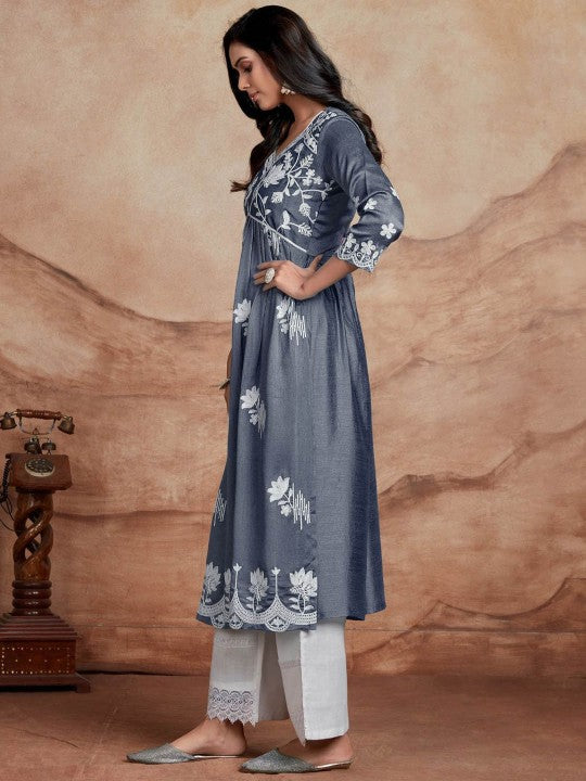 Women Chikankari Embroidery Kurta