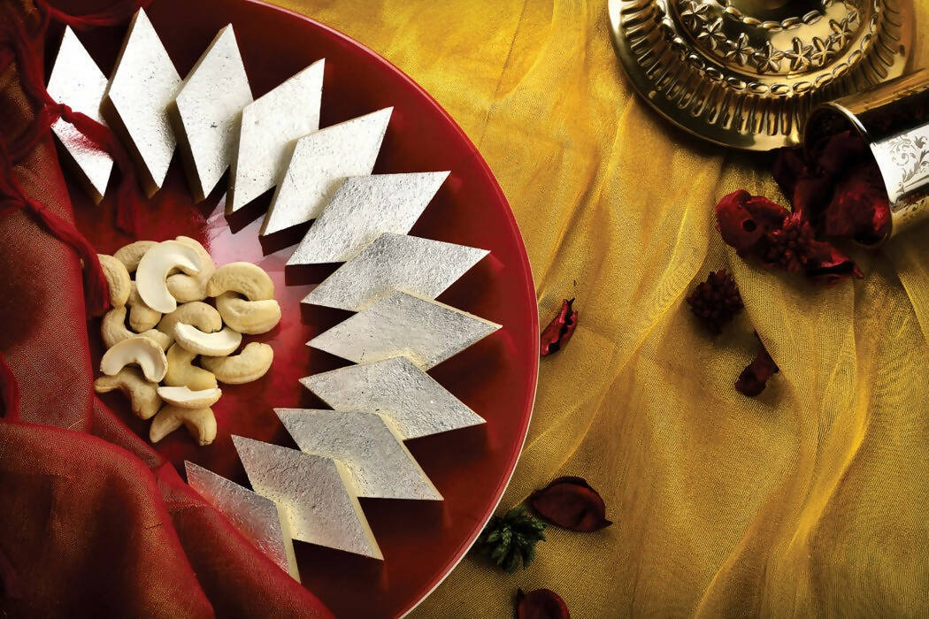 agra-sweets-kaju-katl