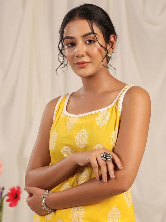 Women Ethnic Motifs Printed Gotta Patti Kurta