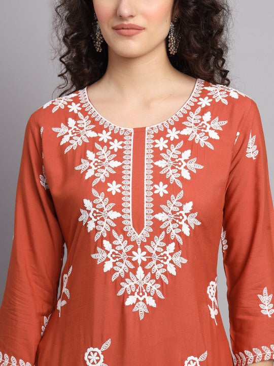 Floral Embroidered Straight Kurta