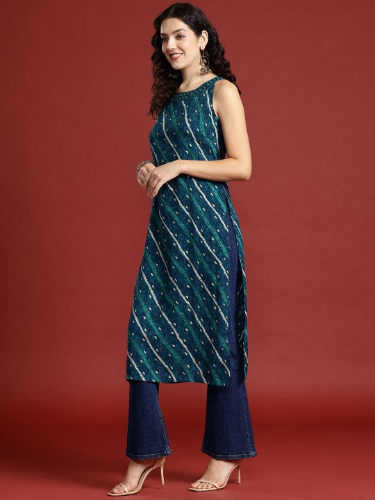 leheriya-printed-halter-neck-thread-work-kurta