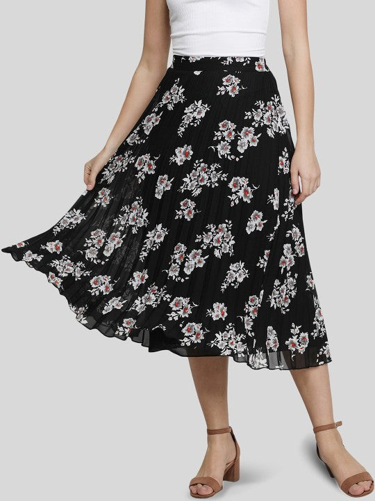 Women Red & White Floral Printed A-Line Knee-Length Skirts