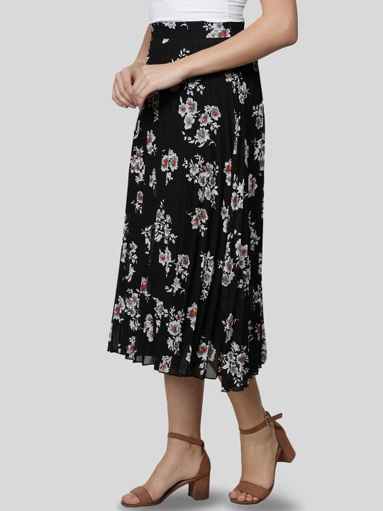 Women Red & White Floral Printed A-Line Knee-Length Skirts