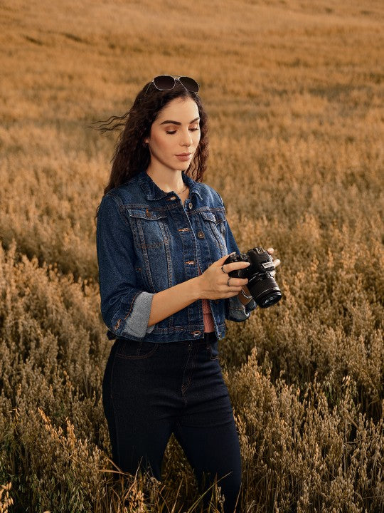 women-blue-washed-denim-trucker-jacket