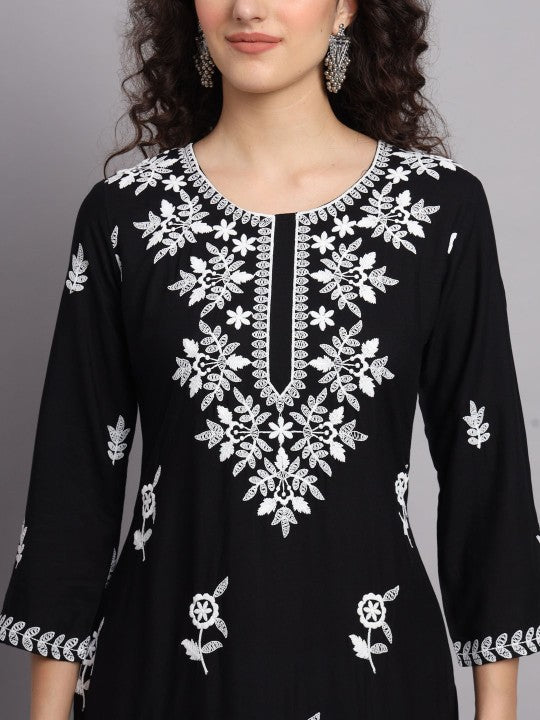Floral Embroidered Straight Kurta