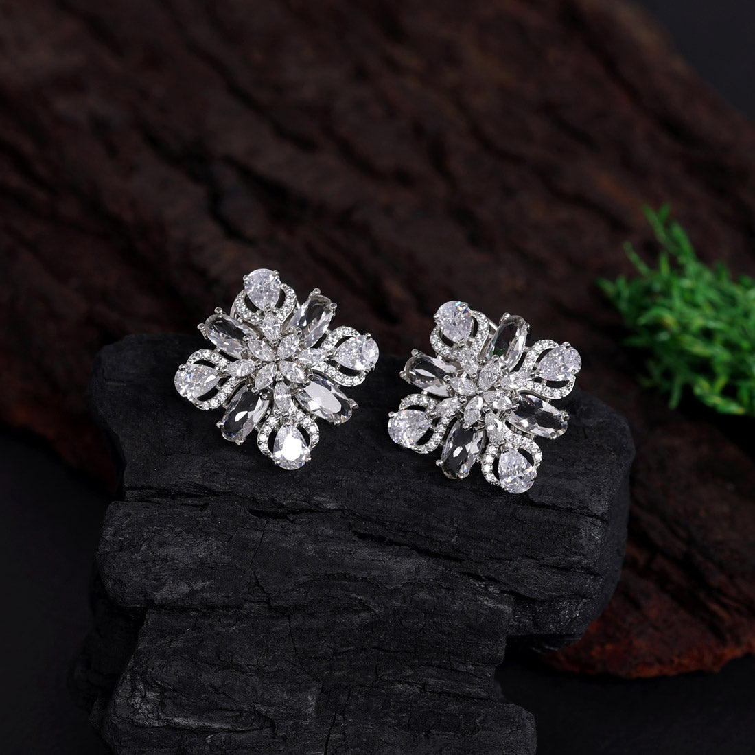 silver color american diamond stud earrings (ade429slv)