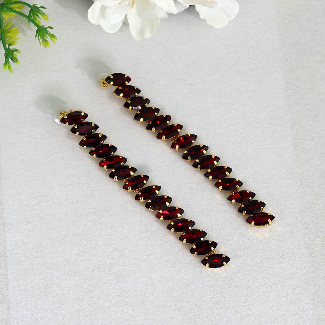 maroon color antique rivoli stone earrings (ante1496mrn)