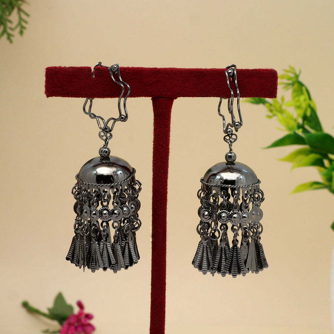 black color antique earrings (ante1587blk)