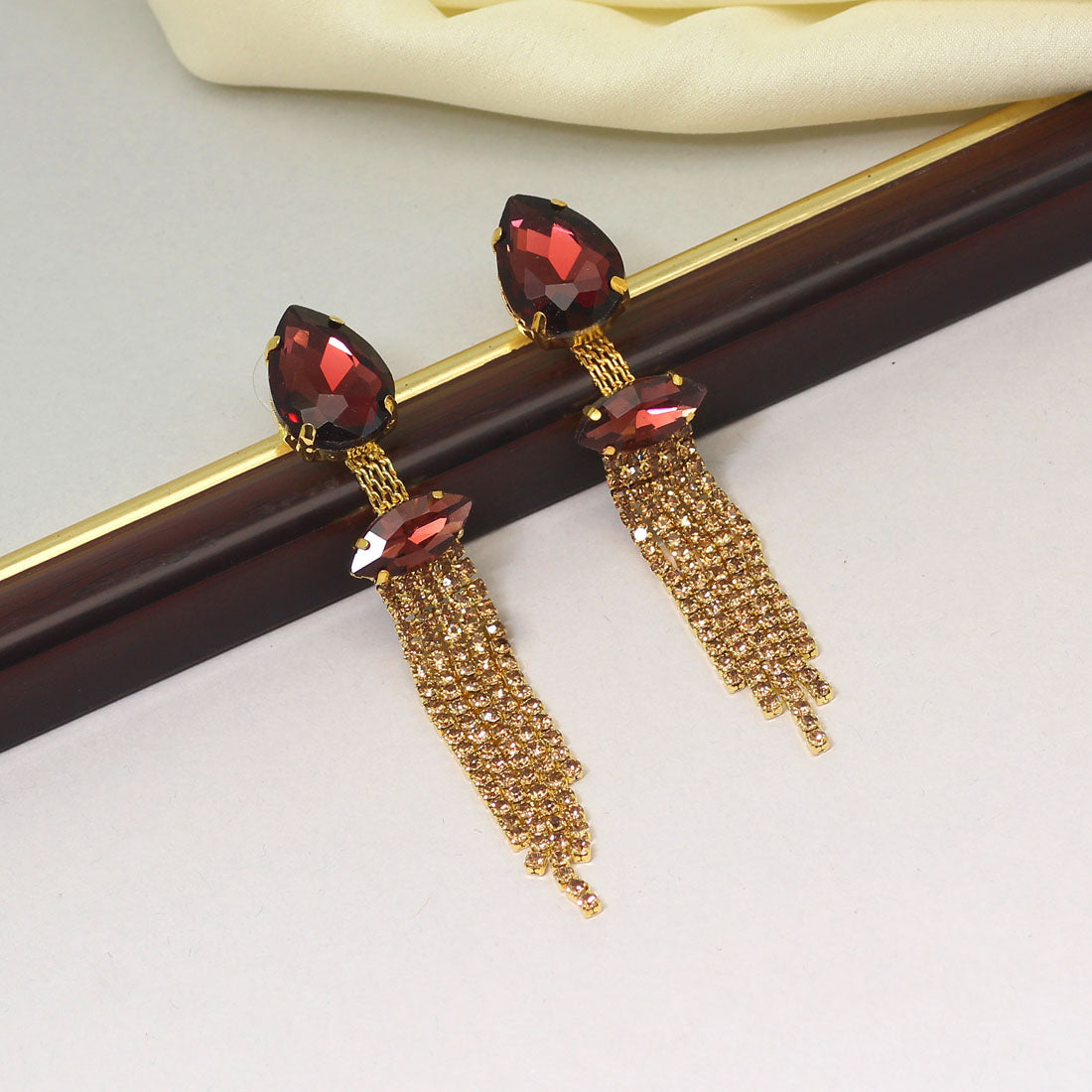 brown color antique rivoli stone earrings (ante1642brw)