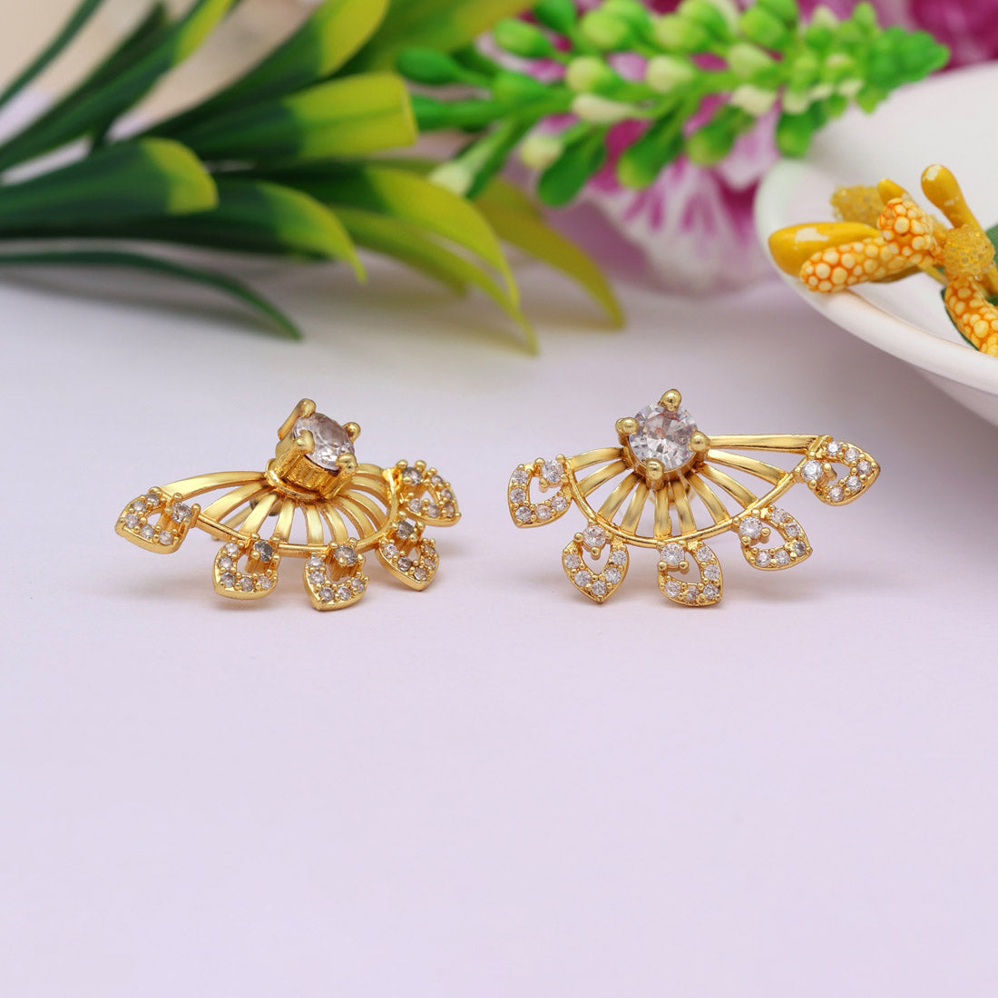 gold color antique gold plated earrings (ante1696gld)