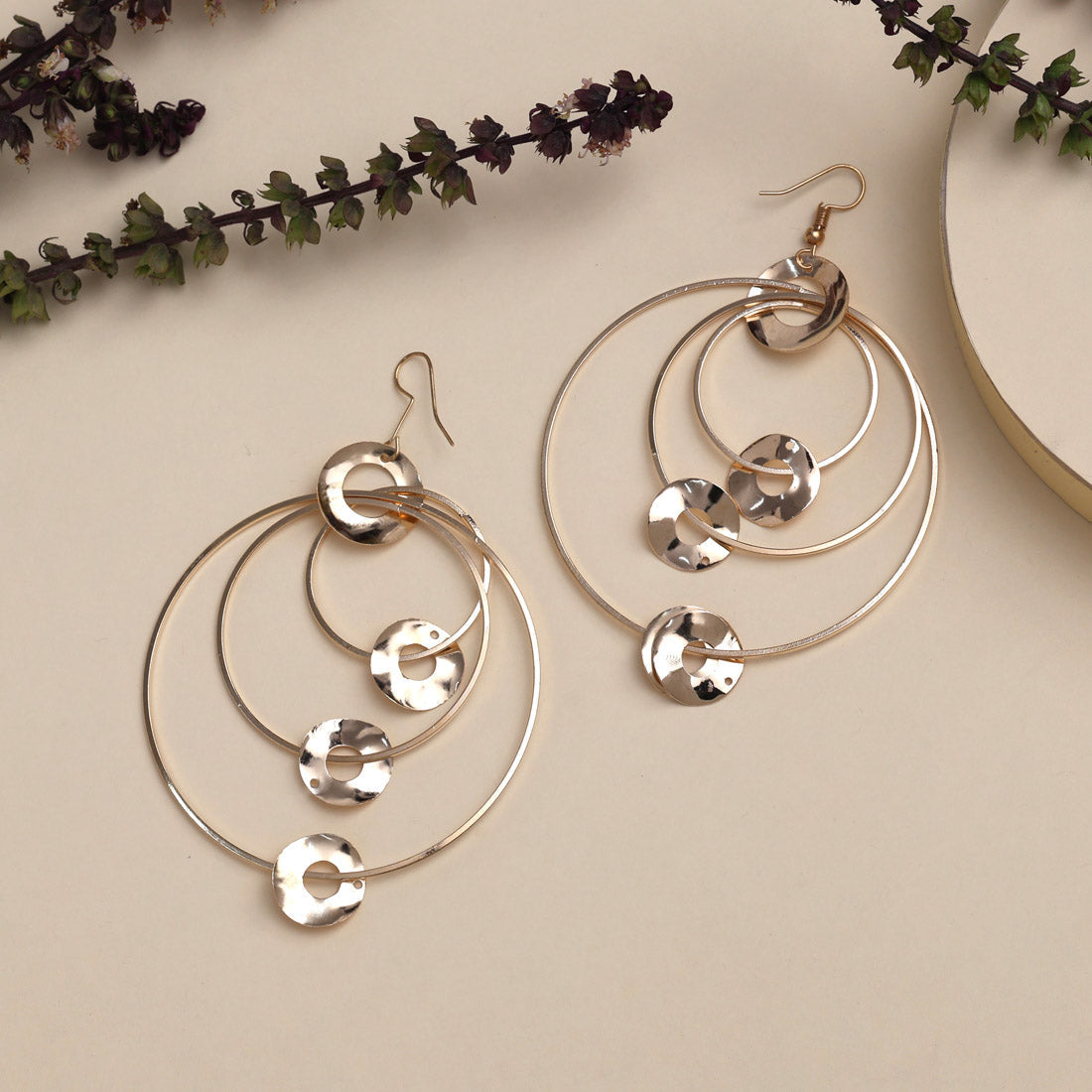 gold color fashion earrings (ante1717gld)