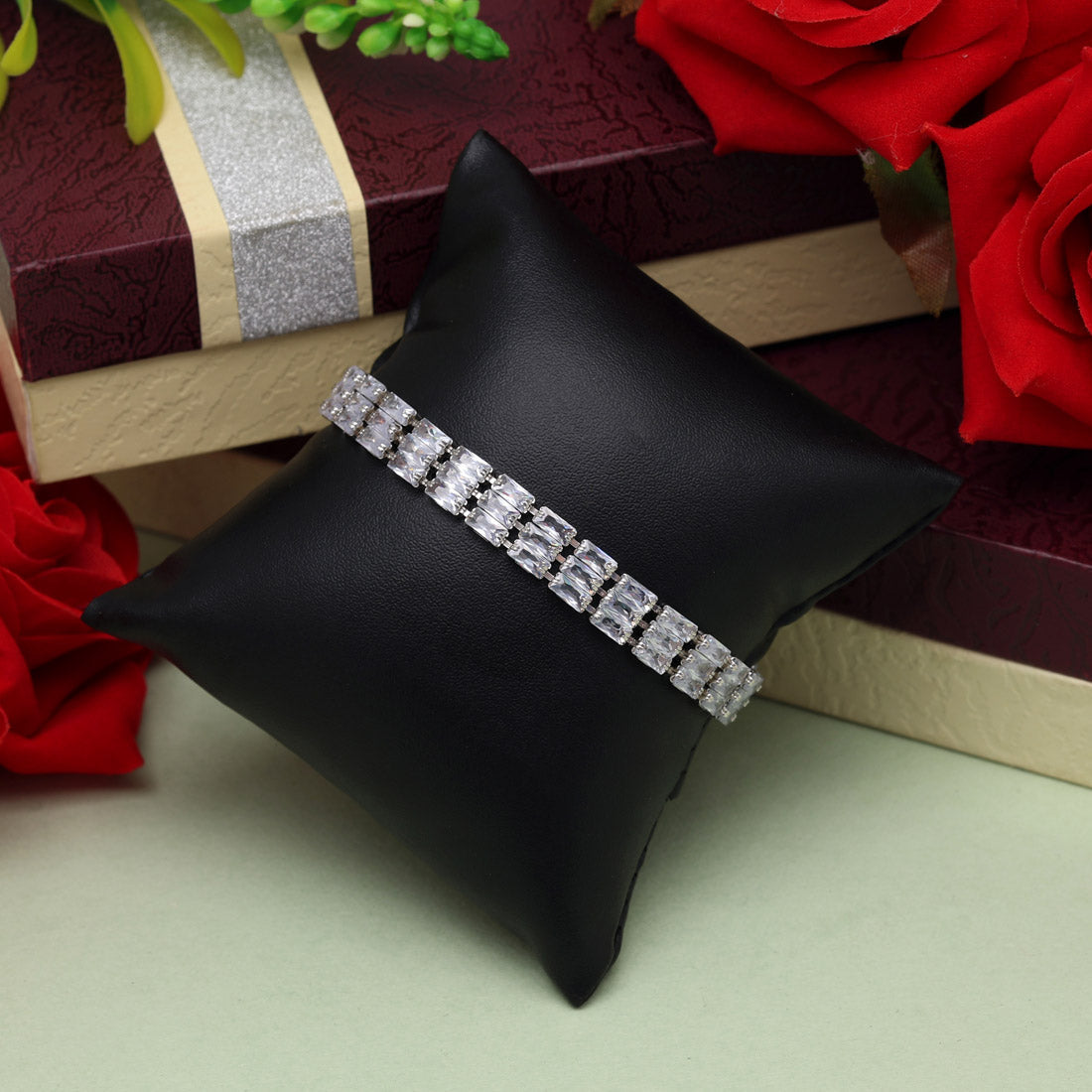 white color rhinestone bracelet (crtb227wht)
