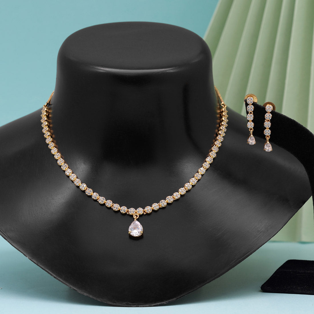 white color american diamond necklace set (czn815wht )