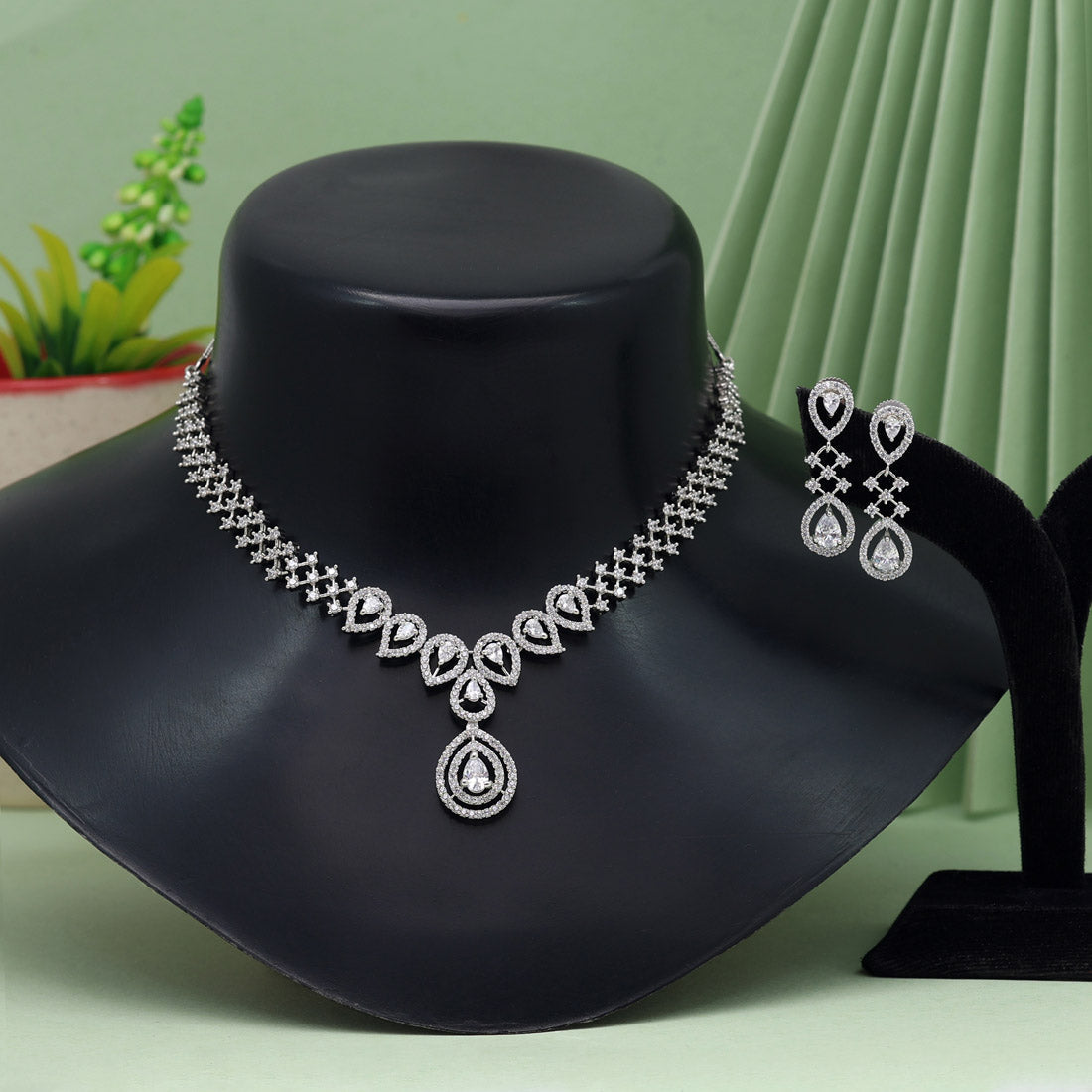 silver color american diamond necklace set (czn829slv)