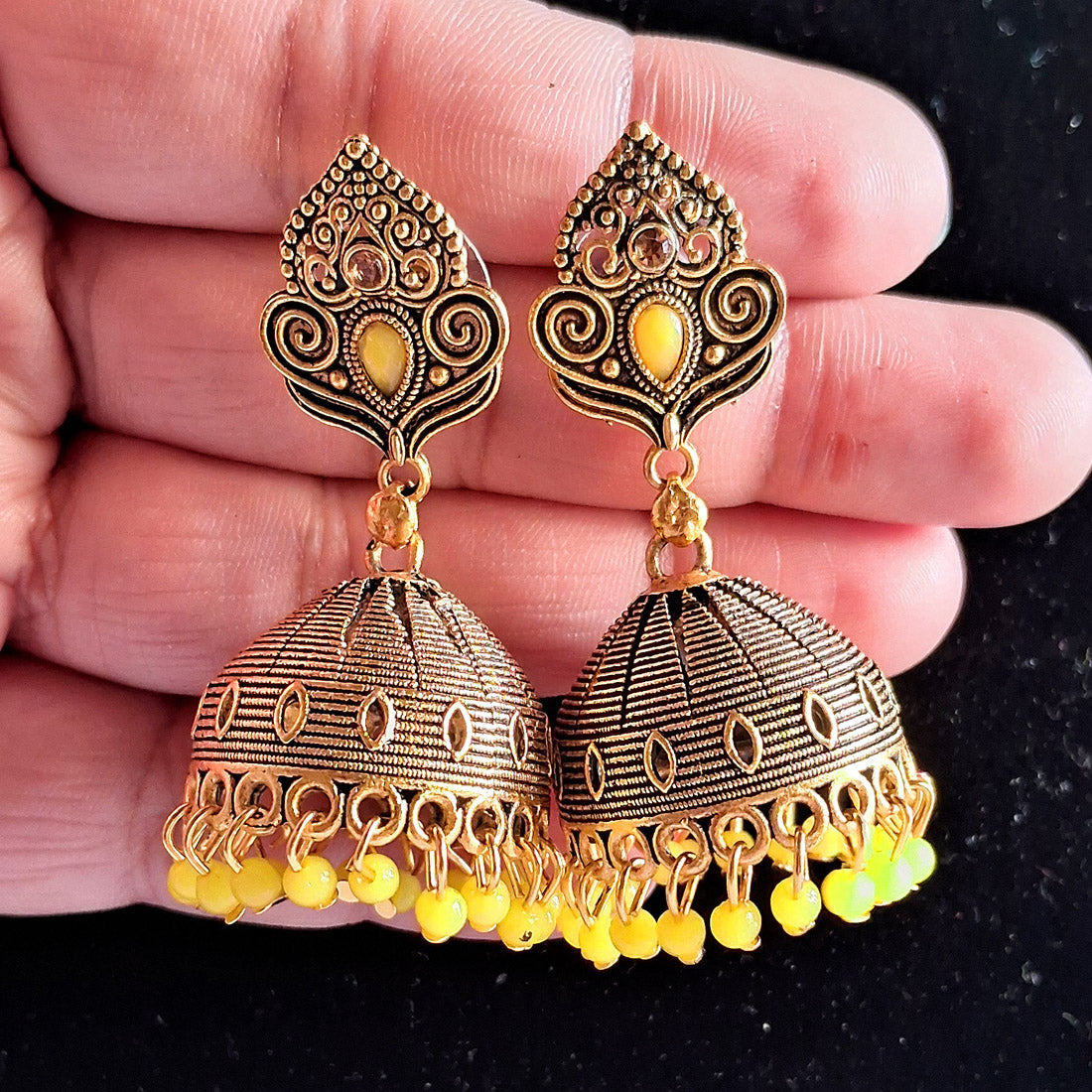 yellow color oxidised earrings (gse2791ylw)