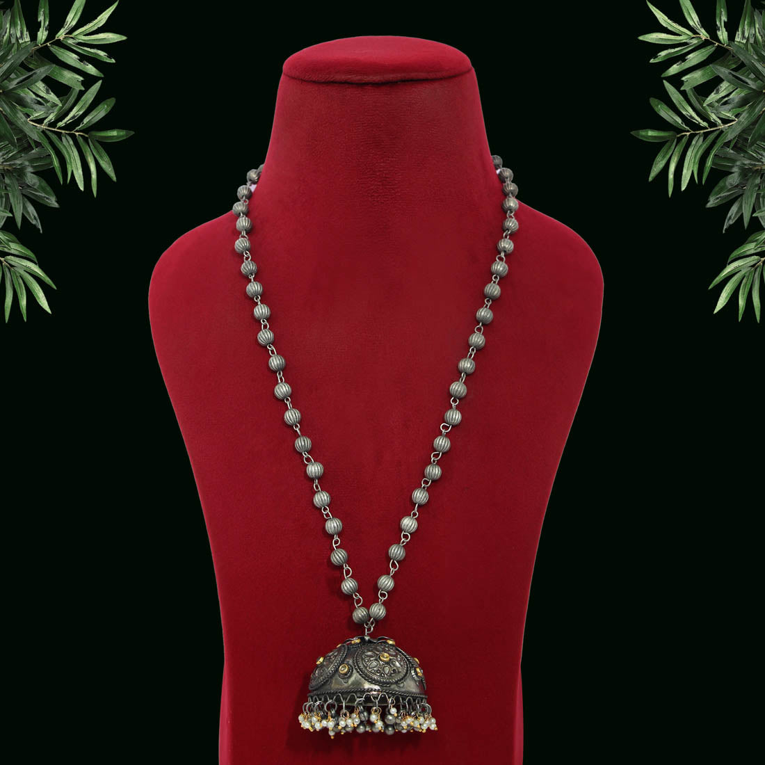 silver color oxidised necklace (gsn1682slv)