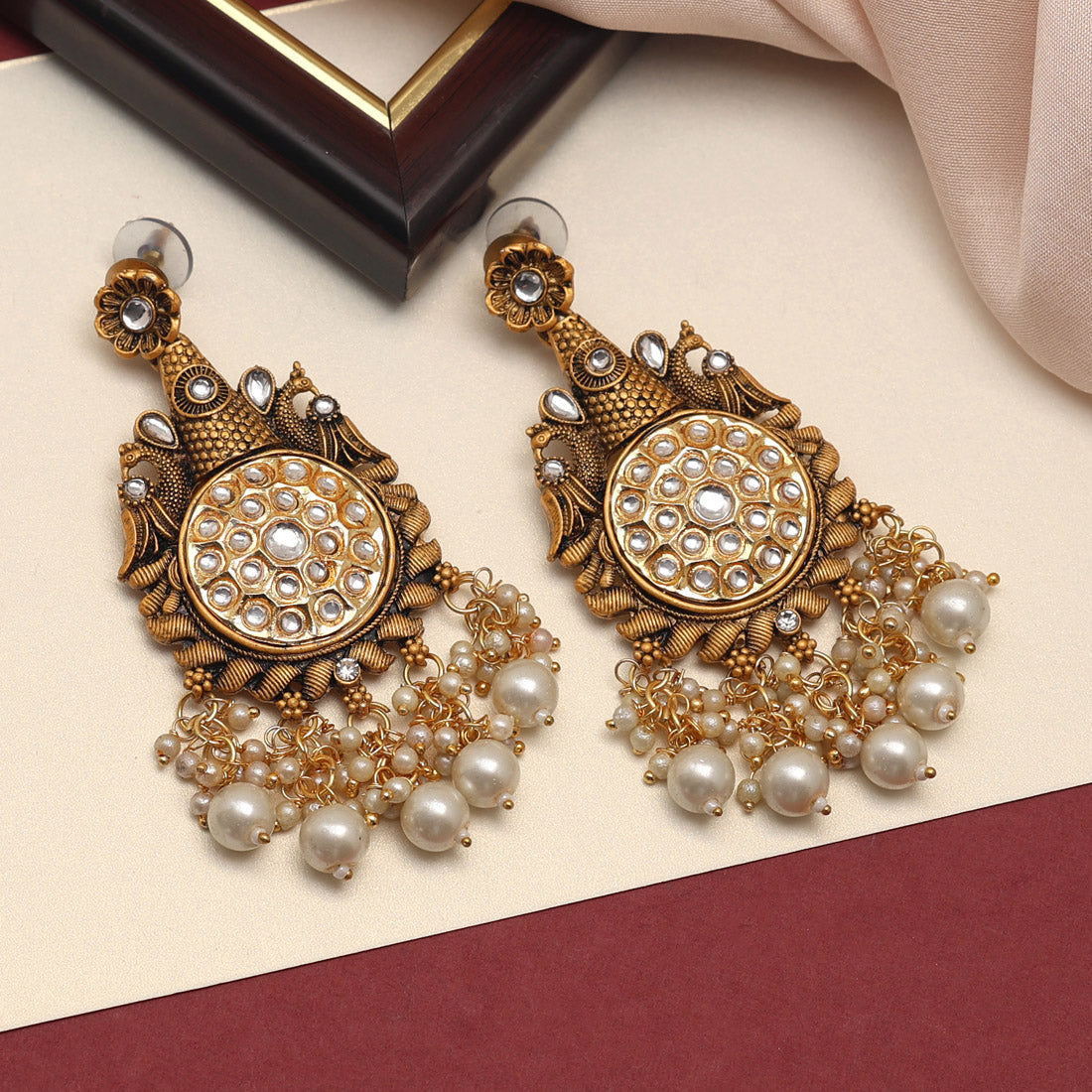 white color kundan earrings (kde700wht)