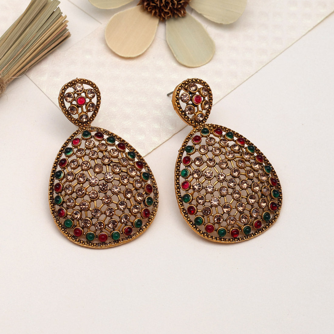 rani & green color matte gold earrings (mge211rnigrn)