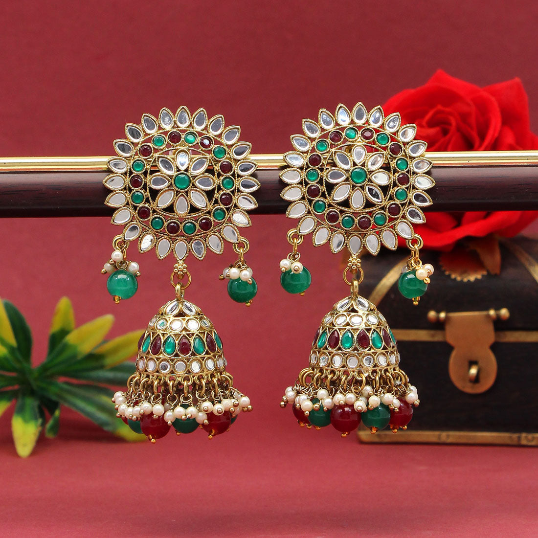 maroon & green color mirror earrings (mre125mg)