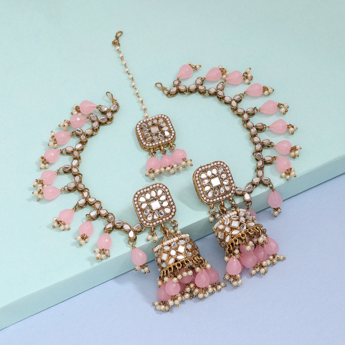 pink color mirror kundan earrings with maang tikka (mtke466pnk)