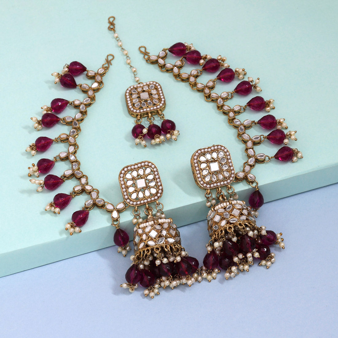 purple color mirror kundan earrings with maang tikka (mtke466prp)