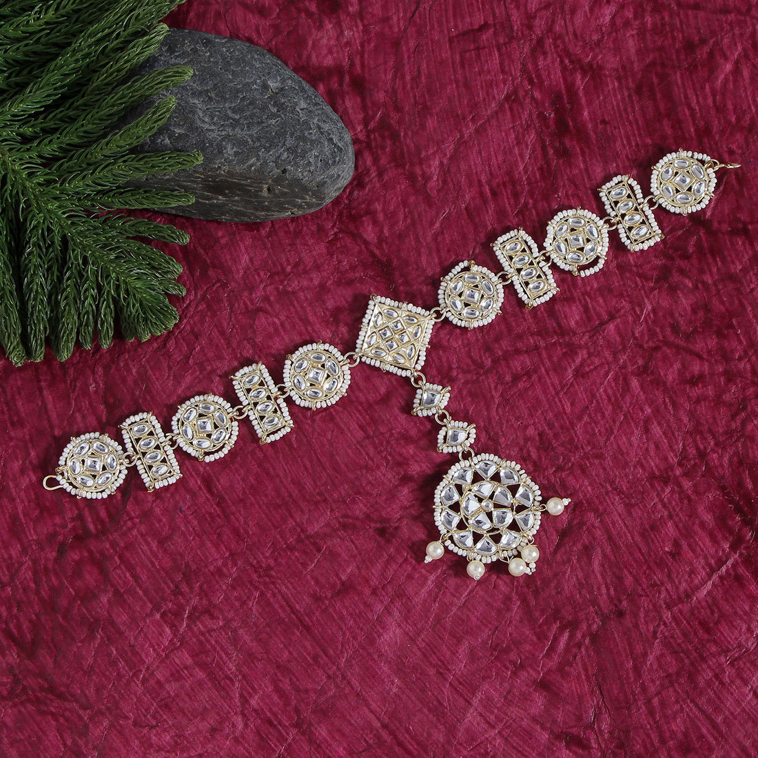 white color kundan matha patti (mtp331wht)